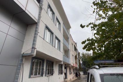 dengesini-kaybedip-camdan-dusen-sahis-agir-yaralandi