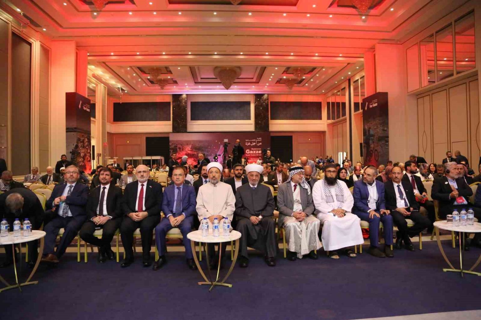 diyanet-isleri-baskani-arpagus-bu-zulme-karsi-sessiz-kalmak-gelecek-nesillerin-vicdaninda-kapanmaz-yaralar-acacaktir