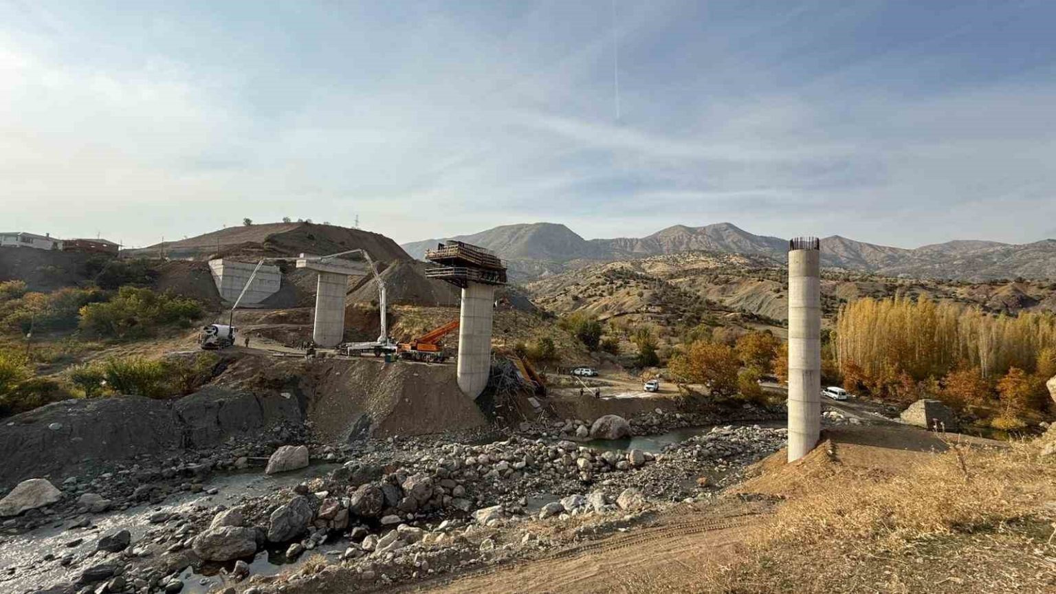 diyarbakirda-4-kisinin-oldugu-viyaduk-insaati-olayina-iliskin-gozalti-sayisi-4e-yukseldi