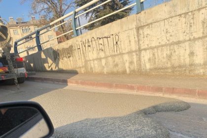 elazigda-yola-beton-doken-miksere-668-bin-lira-ceza-kesildi