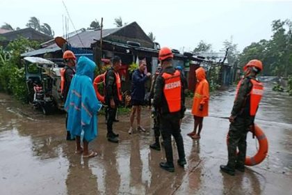 filipinleri-vuran-super-tayfunda-olu-sayisi-27ye-yukseldi-2-kisi-kayip