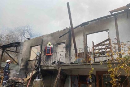 iskilipte-mustakil-ev-alev-alev-yandi