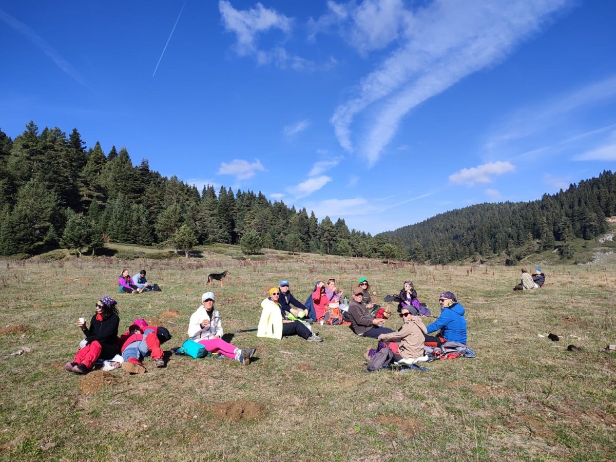 istanbuldan-gelip-camiliyayla-koyunde-doga-yuruyusu-yaptilar