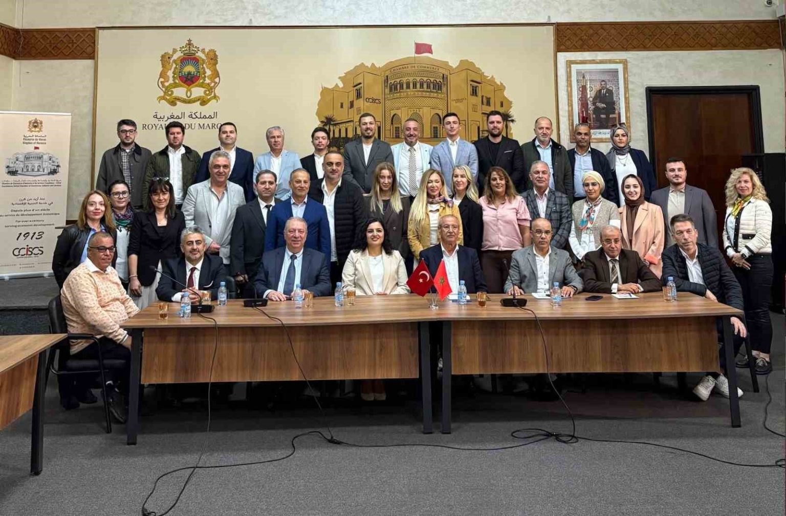 izmirli-is-insanlarindan-kazablanka-cikarmasi