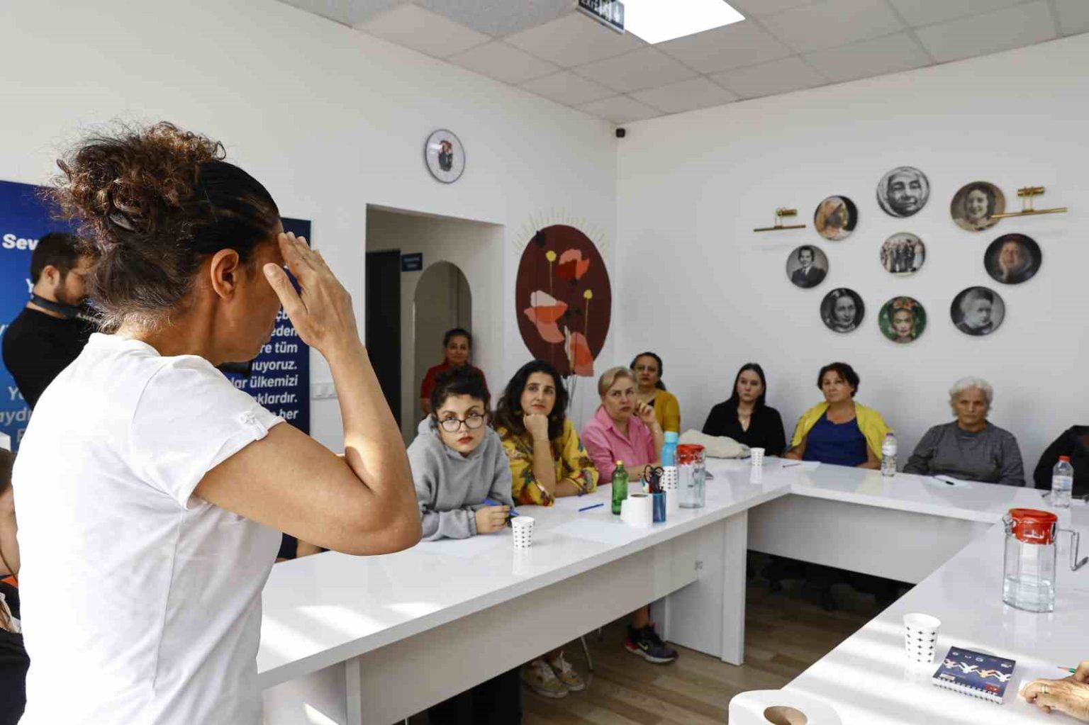 kadin-danisma-merkezinde-isaret-dili-egitimi