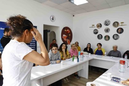 kadin-danisma-merkezinde-isaret-dili-egitimi