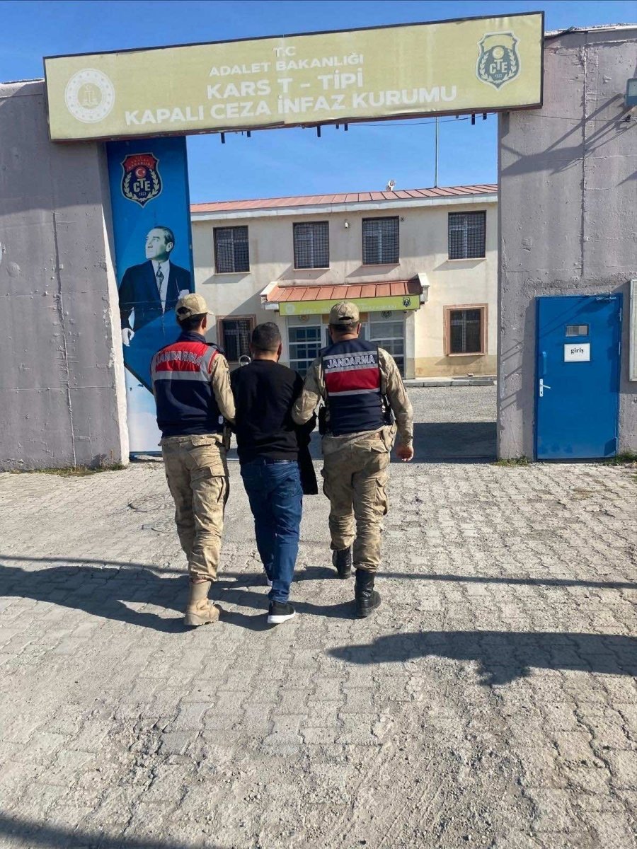 kagizmanda-hakkinda-4-yil-hapis-cezasi-bulunan-1-kisi-yakalandi