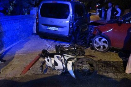 kazada-yaralanan-motosikletlinin-feryatlari-mahalleyi-inletti