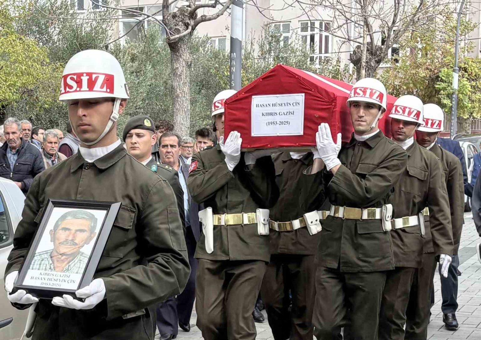 kibris-gazisi-son-yolculuguna-ugurlandi