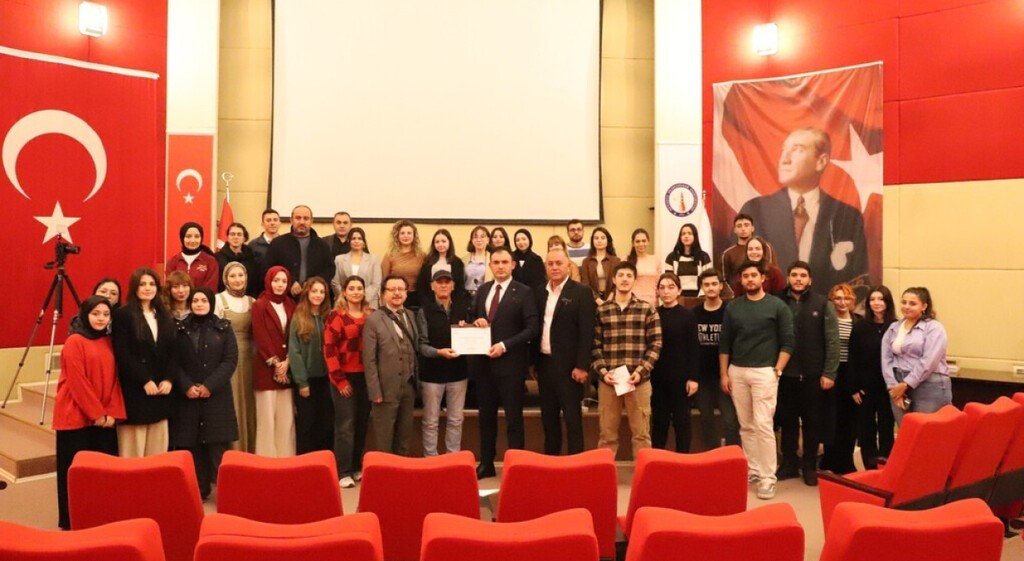 kutahya-dpude-personel-ve-ogrencilere-fotografcilik-egitimi