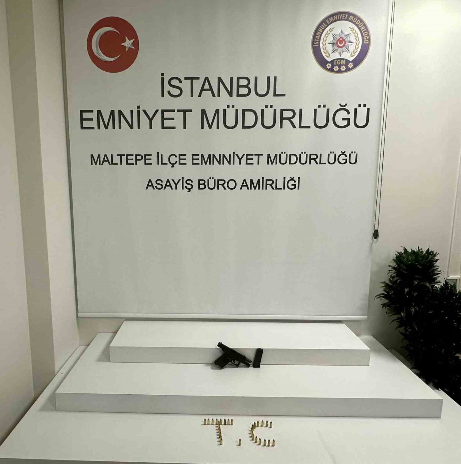 maltepede-is-yeri-kursunlayip-videoya-ceken-2-cocuk-gozaltina-alindi