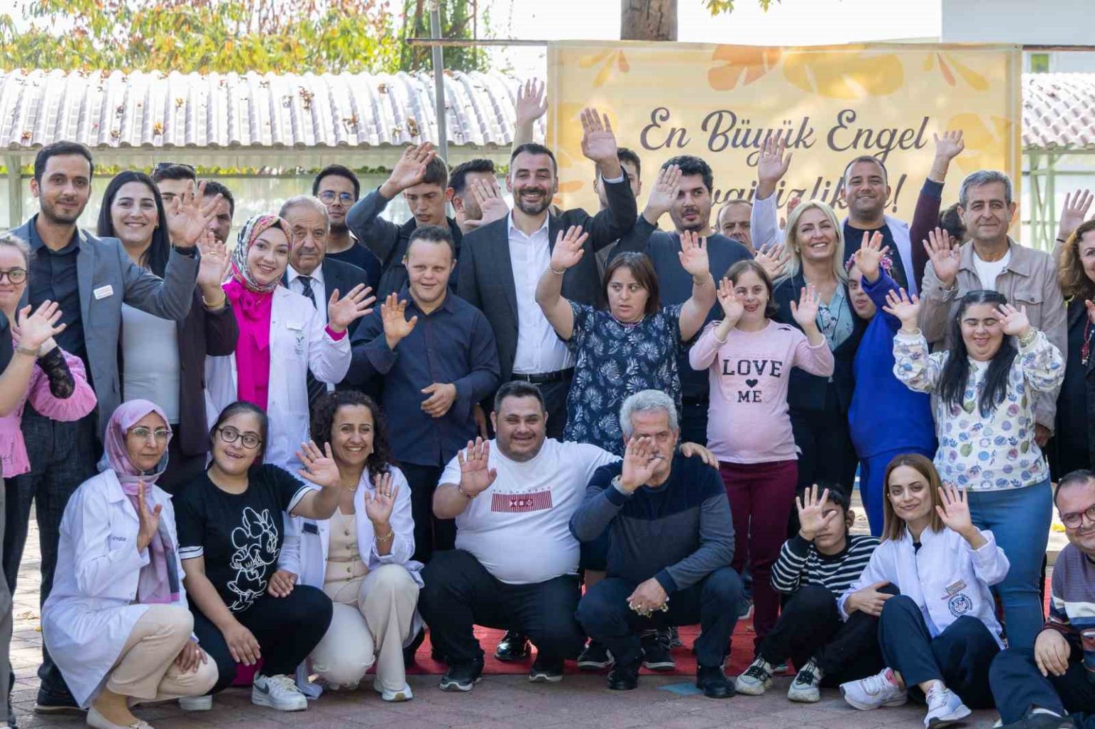 manavgat-baskan-vekili-cicek-yasam-kalitesini-yukseltmeye-yonelik-hizmetlerimizi-kararlilikla-surduruyoruz