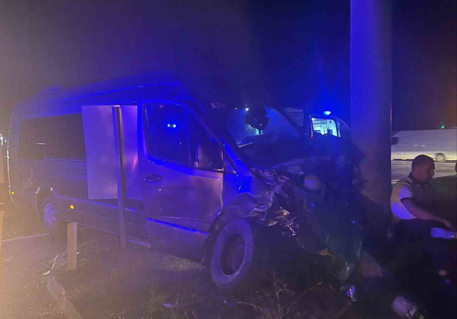 manavgatta-trafik-kazasi-4-yarali