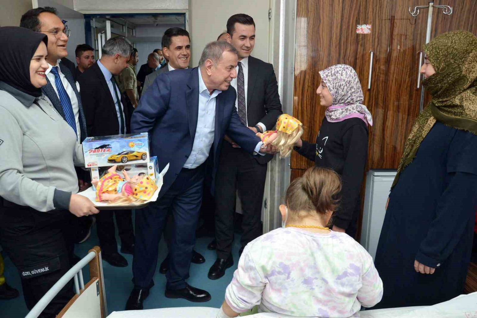 mardinde-hastanede-tedavi-goren-cocuklara-etkinlik-duzenlendi