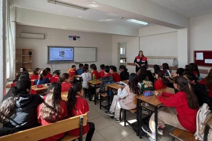 mersinde-jandarmadan-ogrencilere-siber-farkindalik-semineri