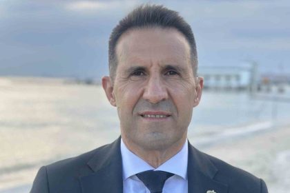 mhp-genel-baskani-devlet-bahceliye-hakaret-eden-emekli-albay-ozellerin-yargilandigi-davada-karar-cikti