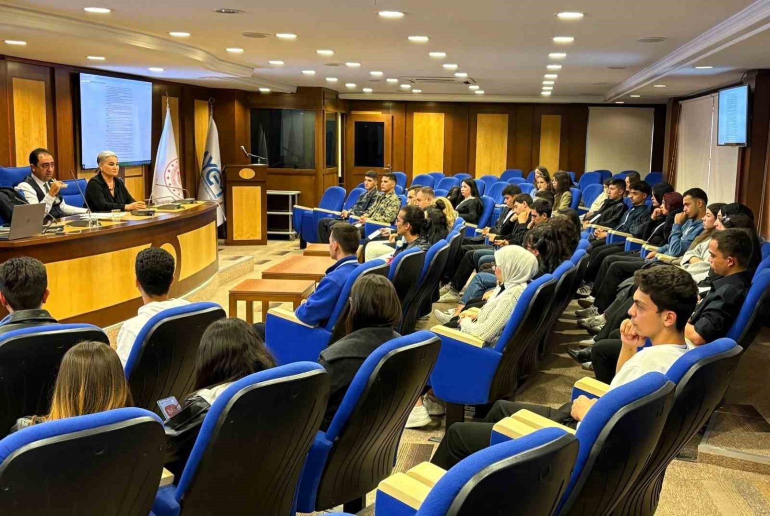 ogrenciler-guncel-denizcilik-uygulamalarini-ogrendiler