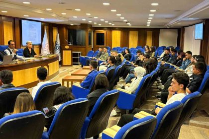 ogrenciler-guncel-denizcilik-uygulamalarini-ogrendiler