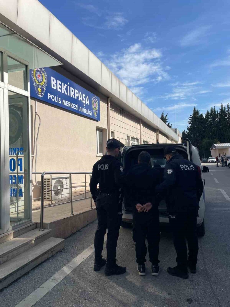 otogarda-durdurulan-sahsin-kasten-oldurme-sucundan-arandigi-ortaya-cikti