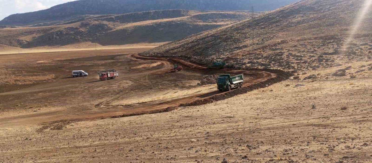 pervarideki-zirin-golu-dogal-yasamina-kavusuyor