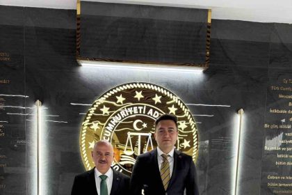 rektor-sozbir-ile-bassavci-emre-bir-araya-geldi