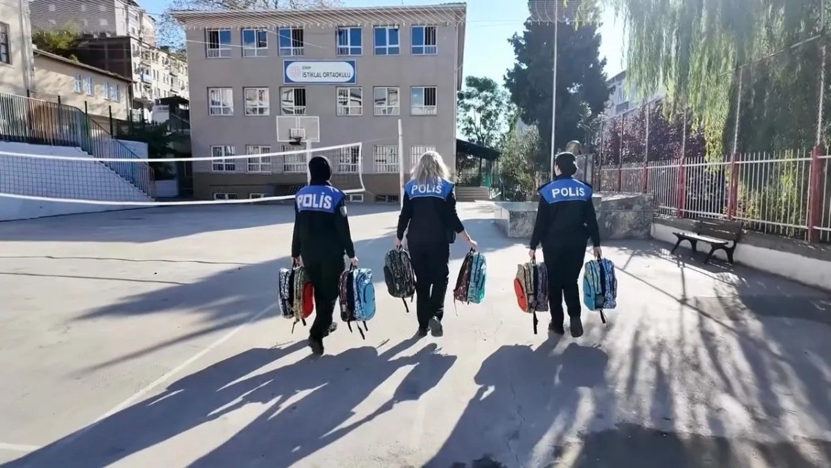 sinop-polisinden-ogrencilere-egitim-seti-destegi