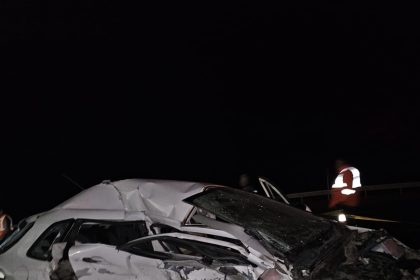 sivasta-iki-otomobil-carpisti-1-olu-2-yarali