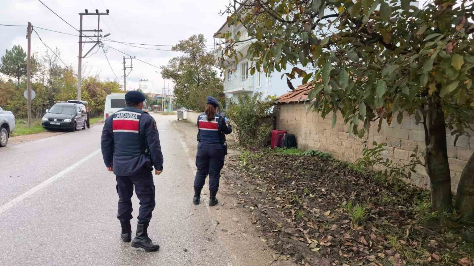 supheli-valiz-ekipleri-teyakkuza-gecirdi