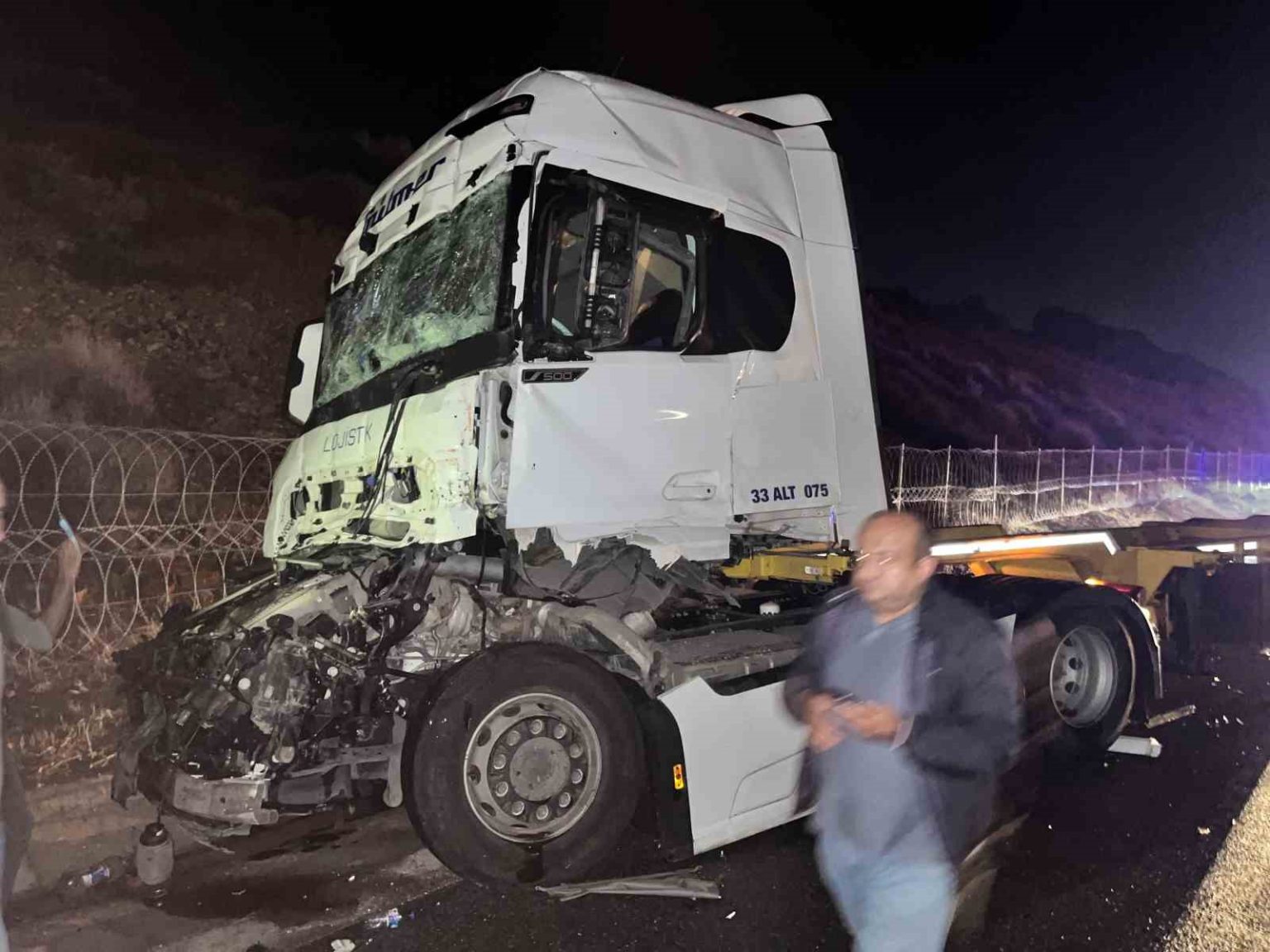 tarsusta-zincirleme-kaza-1-yarali