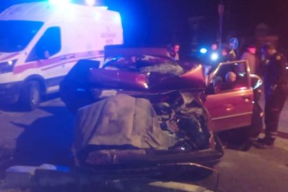 tavsanlida-otomobil-ile-kamyon-carpisti-1-yarali