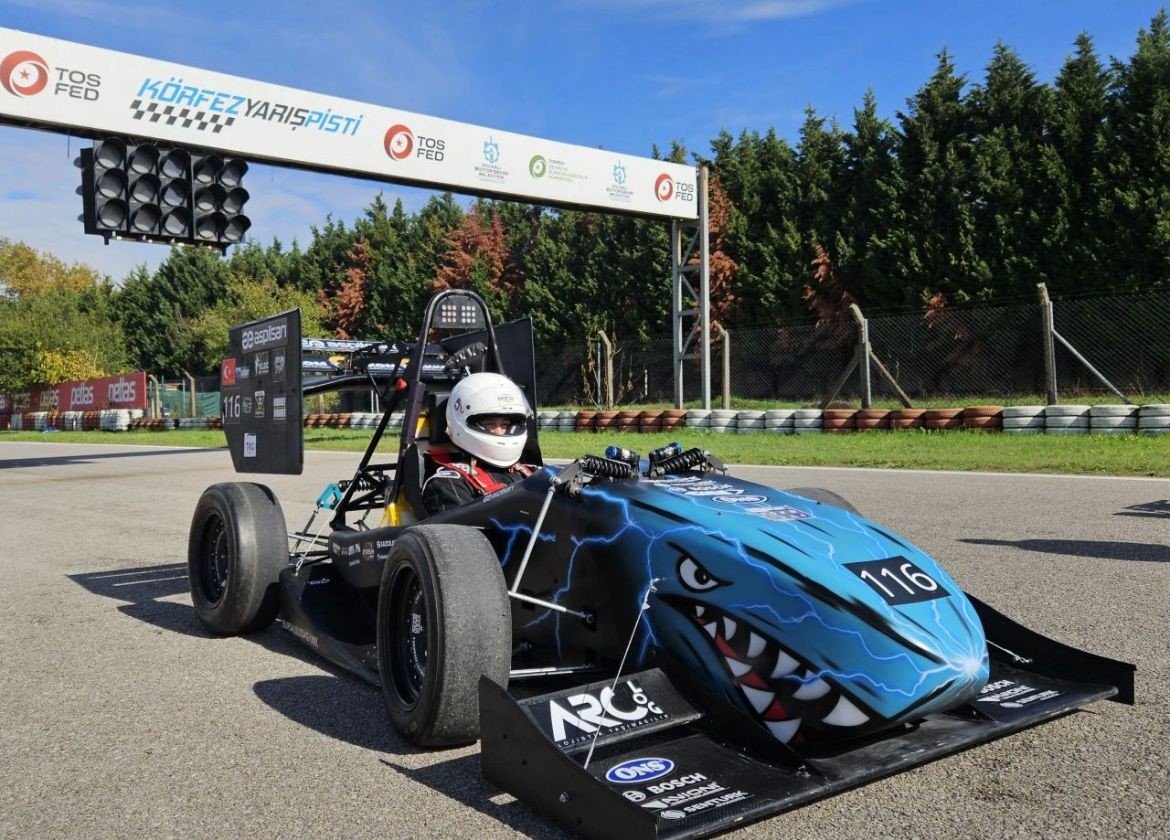 uludag-universitesi-ilk-elektrikli-formula-aracini-ottosem-zirvesinde-tanitacak