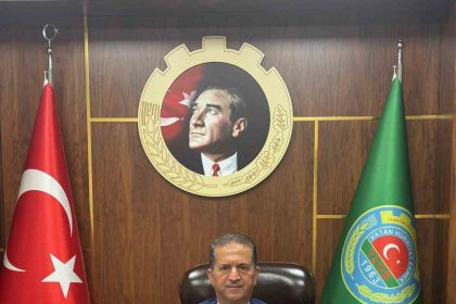 yuregir-ziraat-odasi-baskani-dogan-iscilerin-ise-cikisina-9-gun-boyunca-engel-olununca-erkenci-mandalinalar-dalinda-kaldi