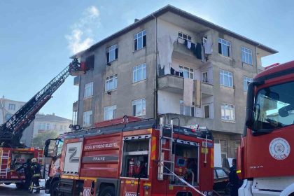 4-katli-binada-yangin-panigi