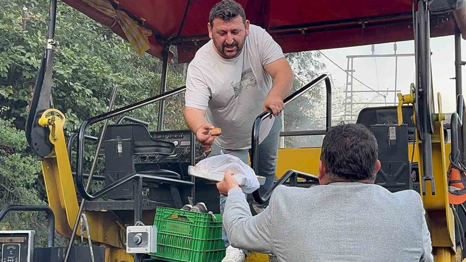 amasrada-yol-calismasina-baklavali-tesekkur