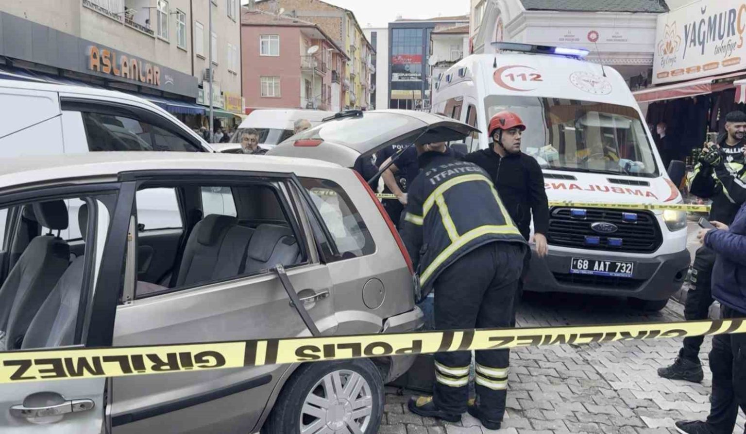 aractaki-piknik-tupu-bomba-gibi-patladi-1-yarali