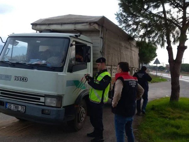 aydinda-hayvan-hastaliklarina-karsi-yol-kontrolleri-suruyor