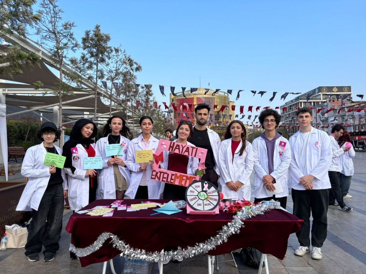 aydinda-tip-ogrencileri-meme-kanserine-dikkat-cekti