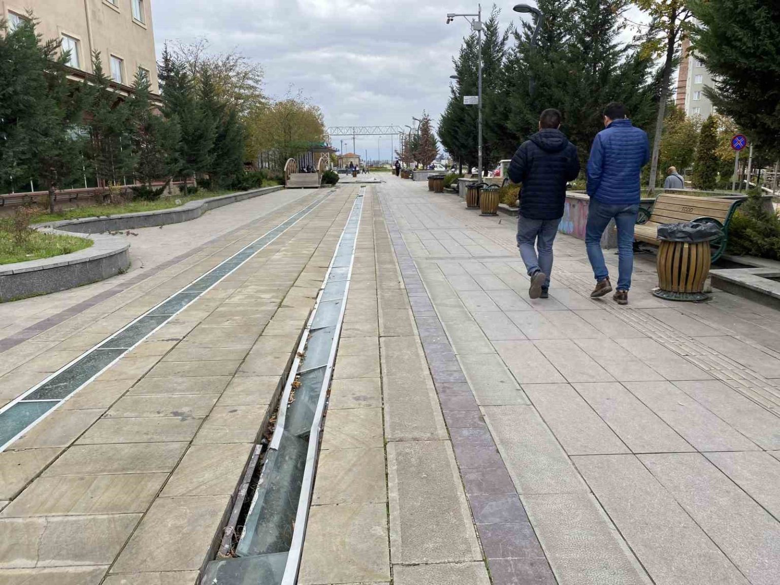 bakimsiz-kalan-hatboyu-her-gecen-gun-daha-da-yipraniyor