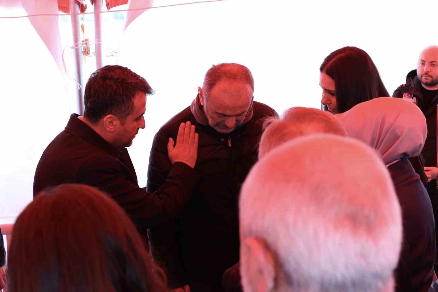 baskan-dogandan-sehit-ailesine-taziye