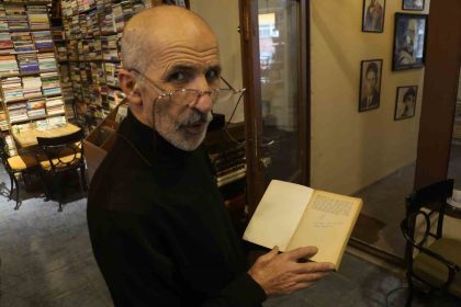 bu-kitaplarda-sadece-bilgiler-degil-hatiralar-da-tasiniyor