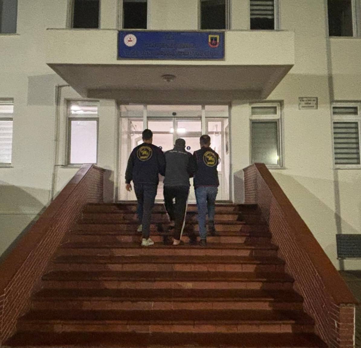 canakkalede-farkli-suclardan-aranan-7-sahis-tutuklandi