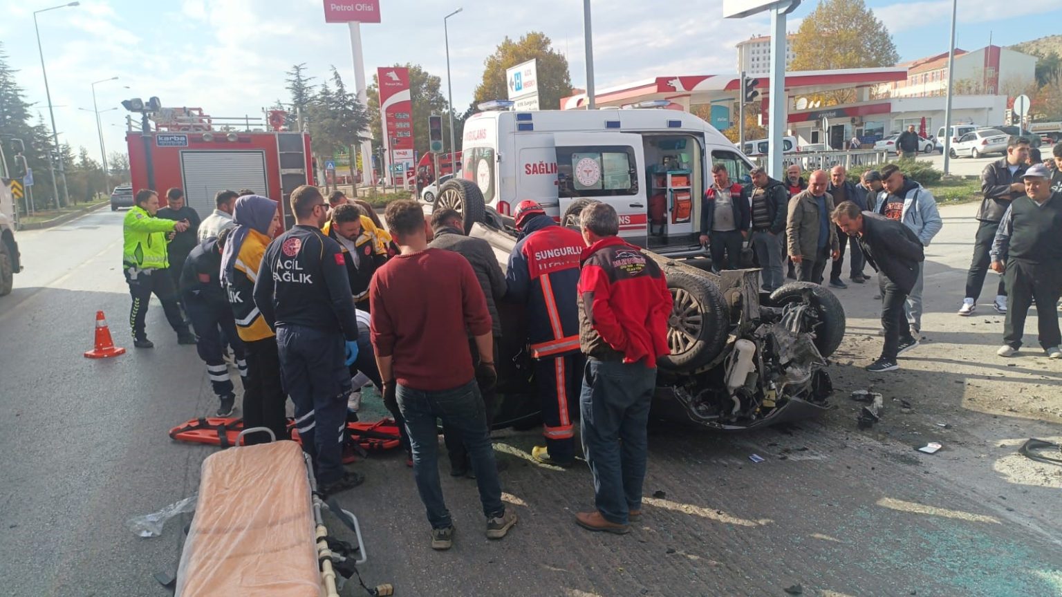 corumda-takla-atan-otomobilim-surucusu-yaralandi