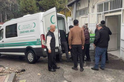 ders-cikisi-kalp-krizi-geciren-ogretmen-kurtarilamadi