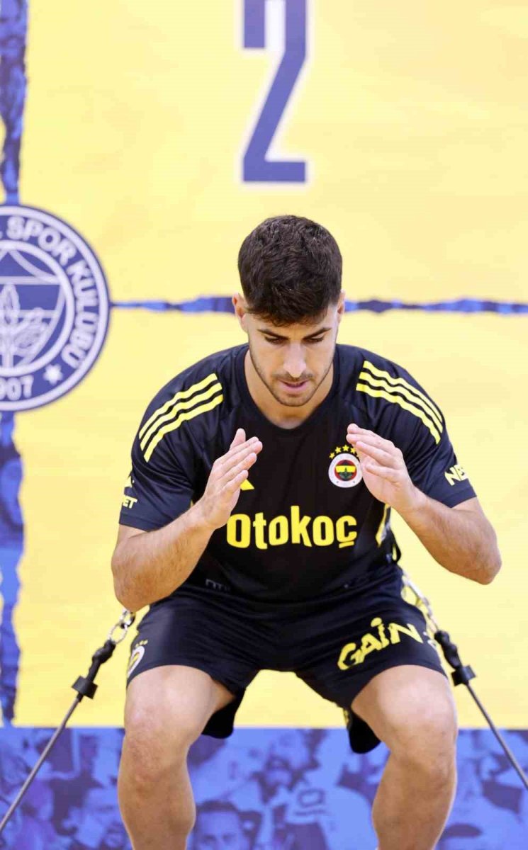 fenerbahce-salonda-calisti