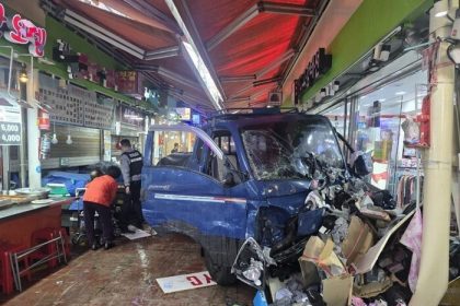 guney-korede-arac-pazara-daldi-2-olu-18-yarali