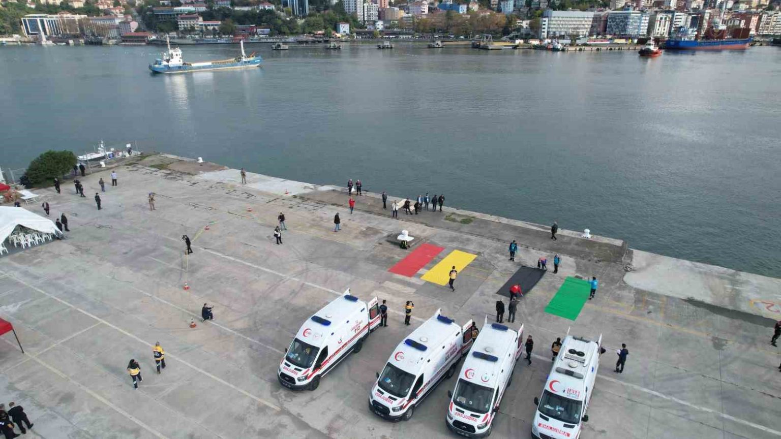 iki-yil-once-gemi-facialarinin-yasandigi-zonguldakta-gemi-kazasi-tatbikati-duzenlendi