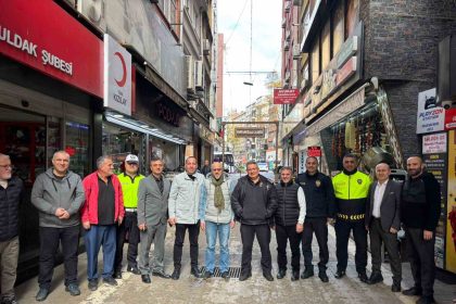 il-emniyet-muduru-sinan-ergen-esnaflarla-bir-araya-geldi