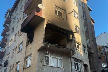 kagithanedeki-dogal-gaz-patlamasinin-dehseti-guvenlik-kamerasi-goruntulerine-yansidi-vatandaslar-o-anlari-anlatti