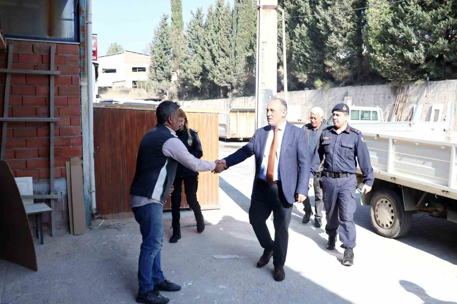 kaymakam-ilhan-sanayi-esnafinin-sorunlarini-dinledi