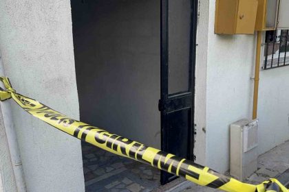 kocaelide-evde-cikan-yanginda-2-yasindaki-cocuk-hayatini-kaybetti-4-kisi-dumandan-etkilendi